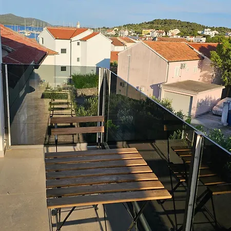 La Casa Del *